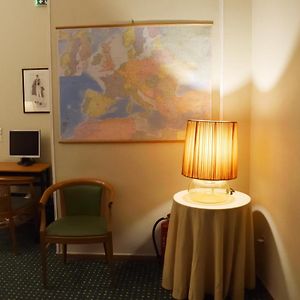 Adrian Hotel